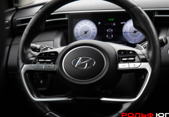Подержанный автомобиль Hyundai Tucson 2022 года (14 фото)