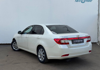 Подержанный автомобиль Chevrolet Epica 2011 года (6 фото)