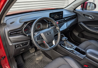 Подержанный автомобиль Москвич 3 2023 года (15 фото)