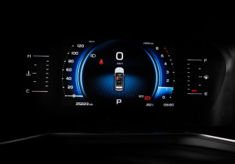 Подержанный автомобиль Geely Atlas Pro 2024 года (11 фото)