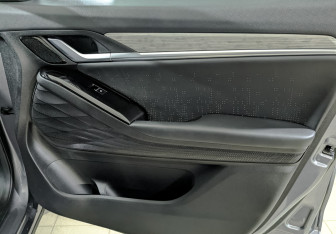 Подержанный автомобиль JAC JS6 2023 года (25 фото)