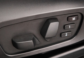 Подержанный автомобиль BMW X3 2014 года (16 фото)