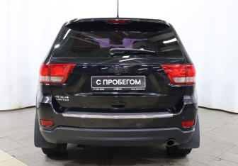 Подержанный автомобиль Jeep Grand Cherokee 2012 года (5 фото)