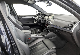 Подержанный автомобиль BMW X4 2020 года (11 фото)