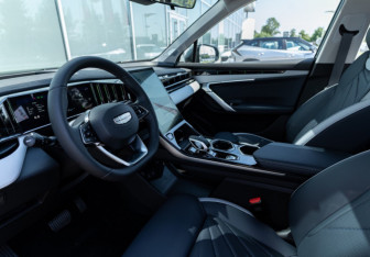 Новый Geely Atlas 2025 (30 фото)