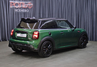 Подержанный автомобиль MINI Hatch 2021 года (5 фото)