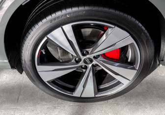 Новый Audi Q5 2025 (7 фото)