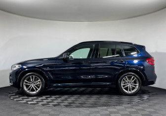 Подержанный автомобиль BMW X3 2020 года (5 фото)