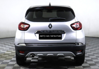 Подержанный автомобиль Renault Kaptur 2021 года (4 фото)