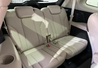 Подержанный автомобиль AITO M7 2023 года (18 фото)