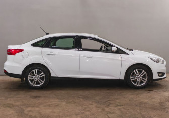 Подержанный автомобиль Ford Focus Sedan 2018 года (4 фото)