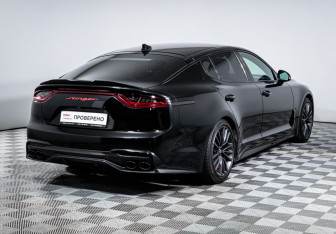 Подержанный автомобиль Kia Stinger 2018 года (5 фото)