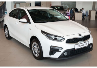 Новый Kia Cerato Sedan 2022 (6 фото)