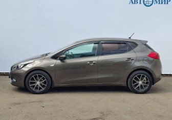 Подержанный автомобиль Kia Ceed Hatchback 2014 года (8 фото)