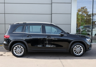 Подержанный автомобиль Mercedes-Benz GLB 2020 года (4 фото)