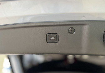 Подержанный автомобиль Changan UNI-K 2023 года (9 фото)