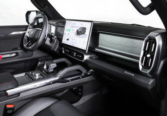 Подержанный автомобиль Jetour T2 2024 года (11 фото)