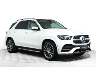 Подержанный автомобиль Mercedes-Benz GLE 2021 года (3 фото)