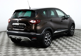Подержанный автомобиль Renault Kaptur 2017 года (5 фото)