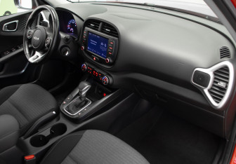 Подержанный автомобиль Kia Soul 2021 года (27 фото)