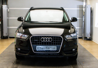 Подержанный автомобиль Audi Q3 2013 года (2 фото)