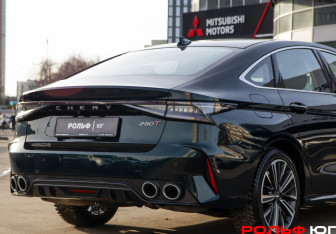 Подержанный автомобиль Chery Arrizo 8 2023 года (22 фото)