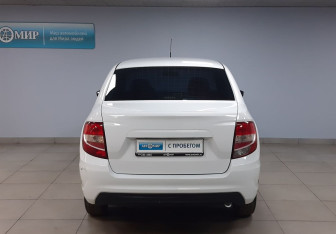 Подержанный автомобиль LADA (ВАЗ) Granta Sedan 2023 года (6 фото)