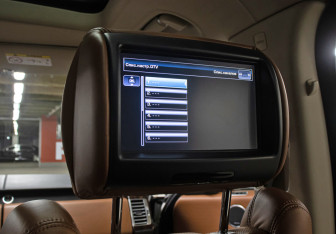 Подержанный автомобиль Land Rover Range Rover 2013 года (23 фото)