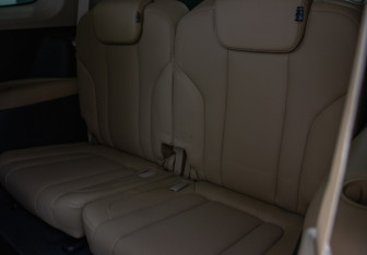 Подержанный автомобиль AITO M7 2023 года (10 фото)