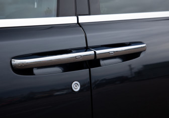 Подержанный автомобиль Rolls-Royce Ghost 2010 года (33 фото)