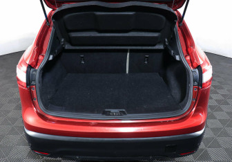 Подержанный автомобиль Nissan Qashqai 2016 года (20 фото)