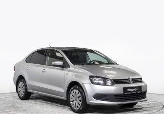 Подержанный автомобиль Volkswagen Polo Sedan 2012 года (3 фото)
