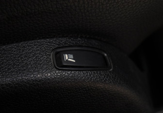 Подержанный автомобиль Nissan Terrano 2014 года (14 фото)