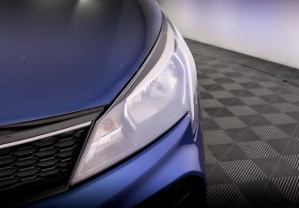 Подержанный автомобиль Kia Rio Hatchback 2021 года (17 фото)