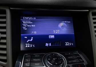 Подержанный автомобиль Infiniti FX 2012 года (20 фото)