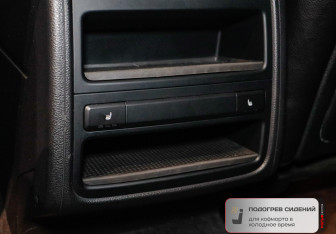 Подержанный автомобиль Volkswagen Touareg 2016 года (4 фото)