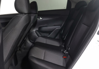 Подержанный автомобиль Kia Rio Sedan 2021 года (10 фото)