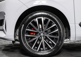 Подержанный автомобиль Changan UNI-K 2024 года (29 фото)