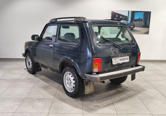 Подержанный автомобиль LADA (ВАЗ) 2121 (4x4) 2014 года (7 фото)