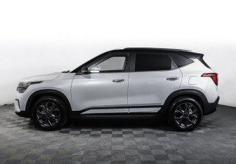 Подержанный автомобиль Kia Seltos 2025 года (8 фото)