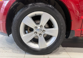 Подержанный автомобиль Dodge Caliber 2010 года (17 фото)