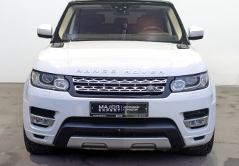 Подержанный автомобиль Land Rover Range Rover Sport 2017 года (2 фото)
