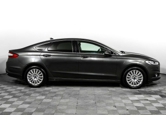 Подержанный автомобиль Ford Mondeo Sedan 2018 года (4 фото)