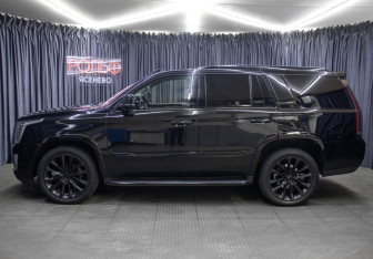 Подержанный автомобиль Cadillac Escalade Suv 2019 года (8 фото)