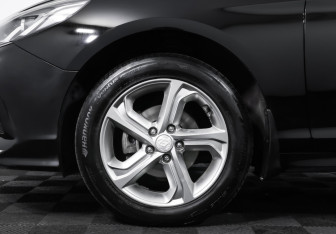 Подержанный автомобиль Hyundai Sonata 2019 года (23 фото)