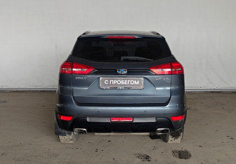 Подержанный автомобиль Geely Atlas 2021 года (6 фото)