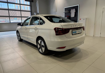 Подержанный автомобиль Evolute i-PRO 2022 года (6 фото)