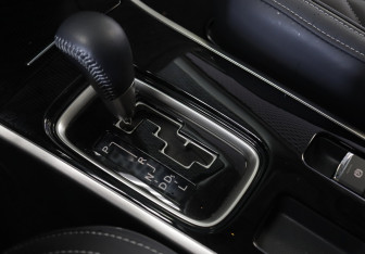 Подержанный автомобиль Mitsubishi Outlander 2022 года (13 фото)