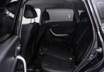 Подержанный автомобиль Changan CS35 2016 года (8 фото)