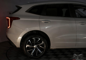 Подержанный автомобиль Haval Jolion 2023 года (36 фото)